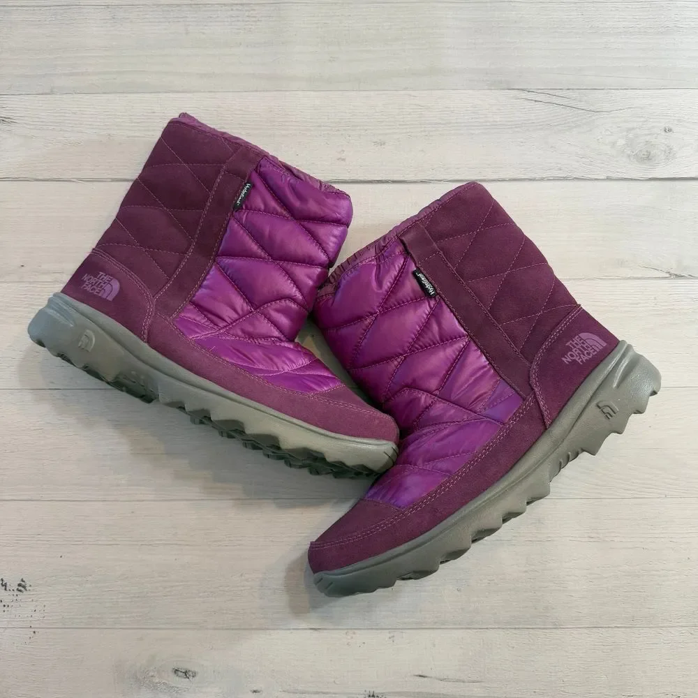 The North Face Winter‎ Camp Boot purple Youth Size 5
